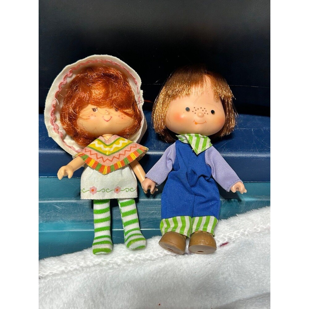 Strawberry Shortcake dolls